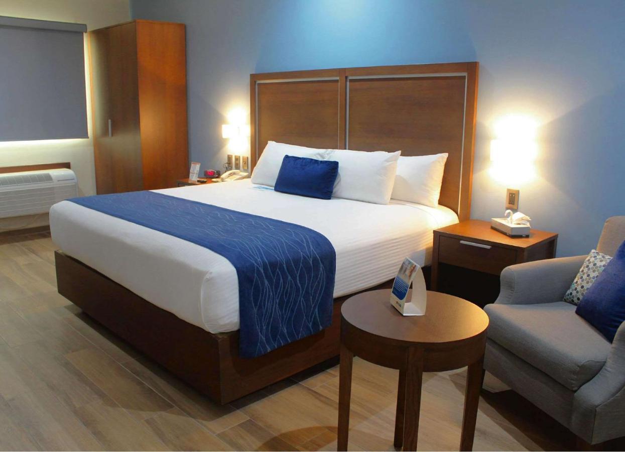 Comfort Inn Monterrey Norte San Nicolás de los Garzas Zewnętrze zdjęcie