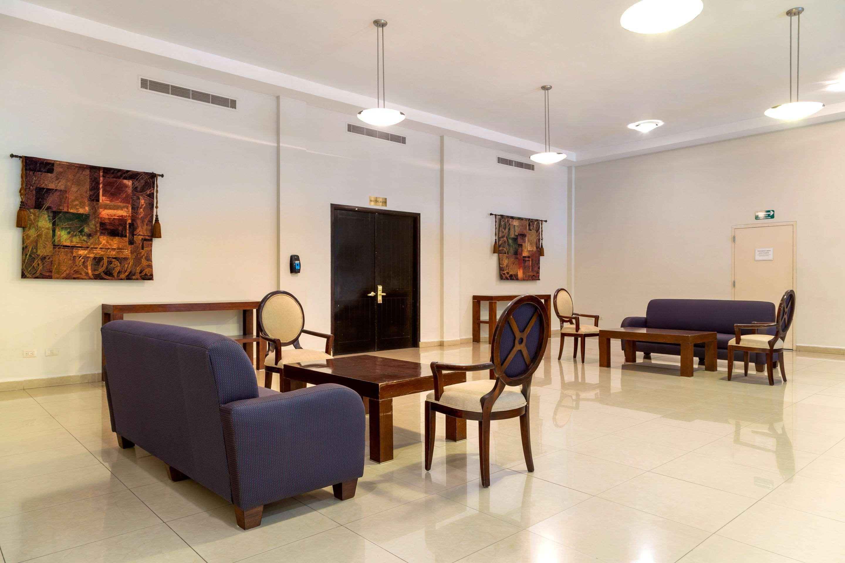 Comfort Inn Monterrey Norte San Nicolás de los Garzas Zewnętrze zdjęcie